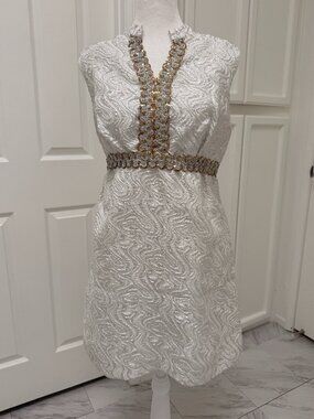 Vintage 1960's White Silver Sparkly Mod Mini Bridal Cocktail Party Dress
